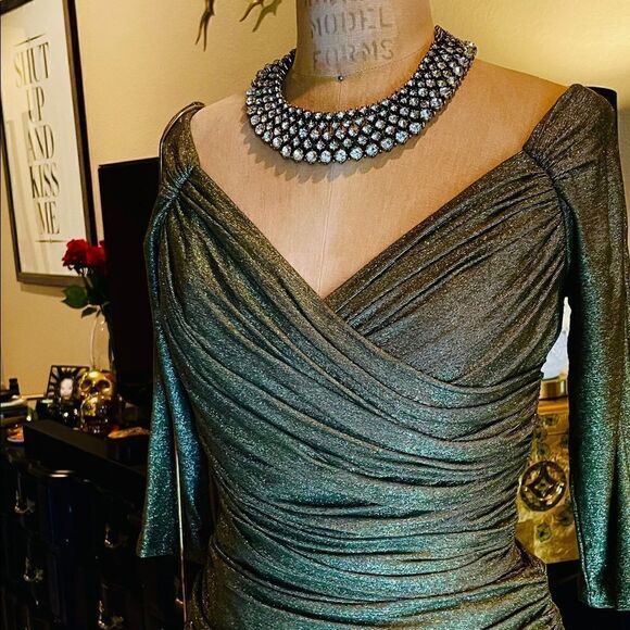 ♥️ Monica wiggle dress, size medium
sold out online! Gold lurex. - Picture 12 of 14